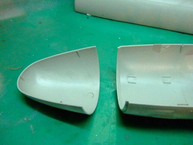 下艦首部位修飾準備黏合